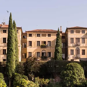 Le 33 Bed and breakfast Bassano del Grappa